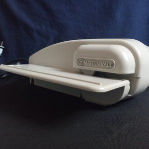 Martin Yale Professional Envelope Cutter/opener opens 3000 per hour